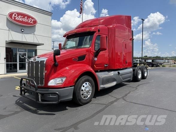Peterbilt 579 Conventional Trucks / Tractor Trucks