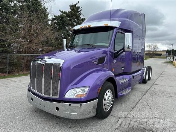 Peterbilt 579 Conventional Trucks / Tractor Trucks