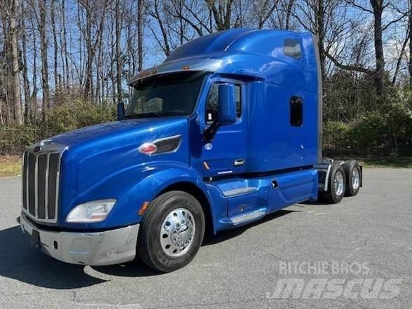 Peterbilt 579 Conventional Trucks / Tractor Trucks