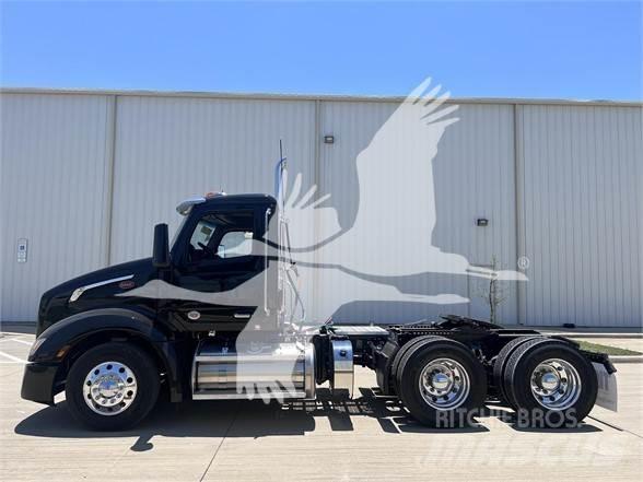 Peterbilt 579 Conventional Trucks / Tractor Trucks