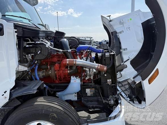 Peterbilt 579 Conventional Trucks / Tractor Trucks