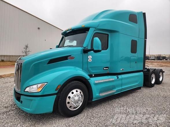 Peterbilt 579 Conventional Trucks / Tractor Trucks