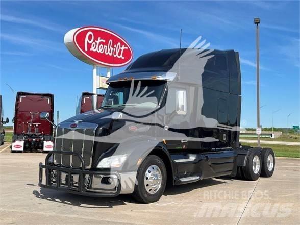 Peterbilt 579 Conventional Trucks / Tractor Trucks