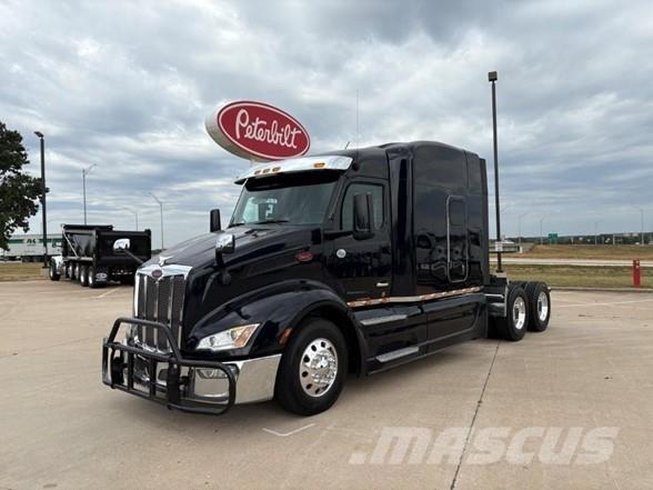 Peterbilt 579 Conventional Trucks / Tractor Trucks