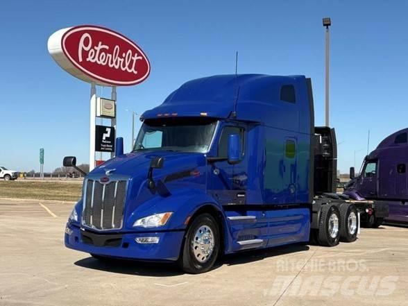 Peterbilt 579 Conventional Trucks / Tractor Trucks