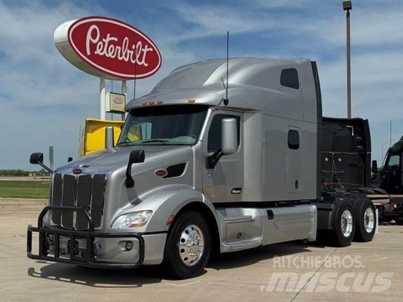 Peterbilt 579 Conventional Trucks / Tractor Trucks