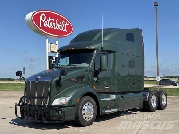 Peterbilt 579 Conventional Trucks / Tractor Trucks