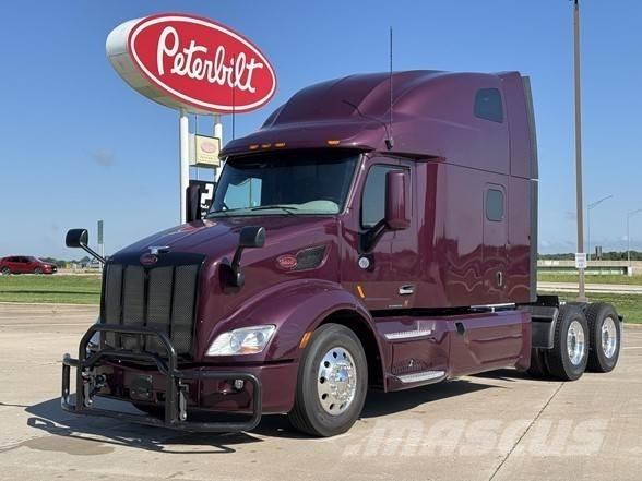 Peterbilt 579 Conventional Trucks / Tractor Trucks
