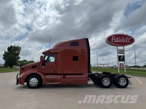 Peterbilt 579 Conventional Trucks / Tractor Trucks