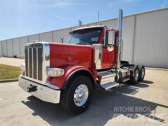 Peterbilt 589 Conventional Trucks / Tractor Trucks
