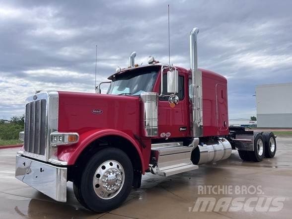 Peterbilt 589 Conventional Trucks / Tractor Trucks