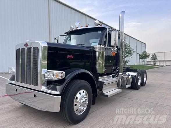 Peterbilt 589 Conventional Trucks / Tractor Trucks