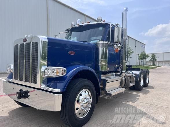 Peterbilt 589 Conventional Trucks / Tractor Trucks