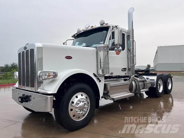 Peterbilt 589 Conventional Trucks / Tractor Trucks