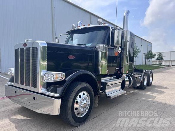 Peterbilt 589 Conventional Trucks / Tractor Trucks
