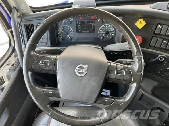 Volvo VNL64T860 Conventional Trucks / Tractor Trucks
