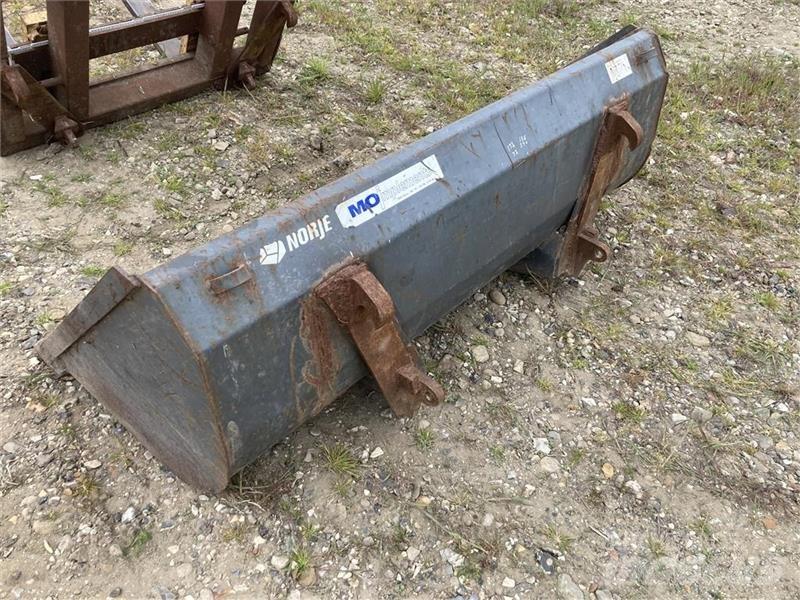 MO 180cm skovl Front Loaders