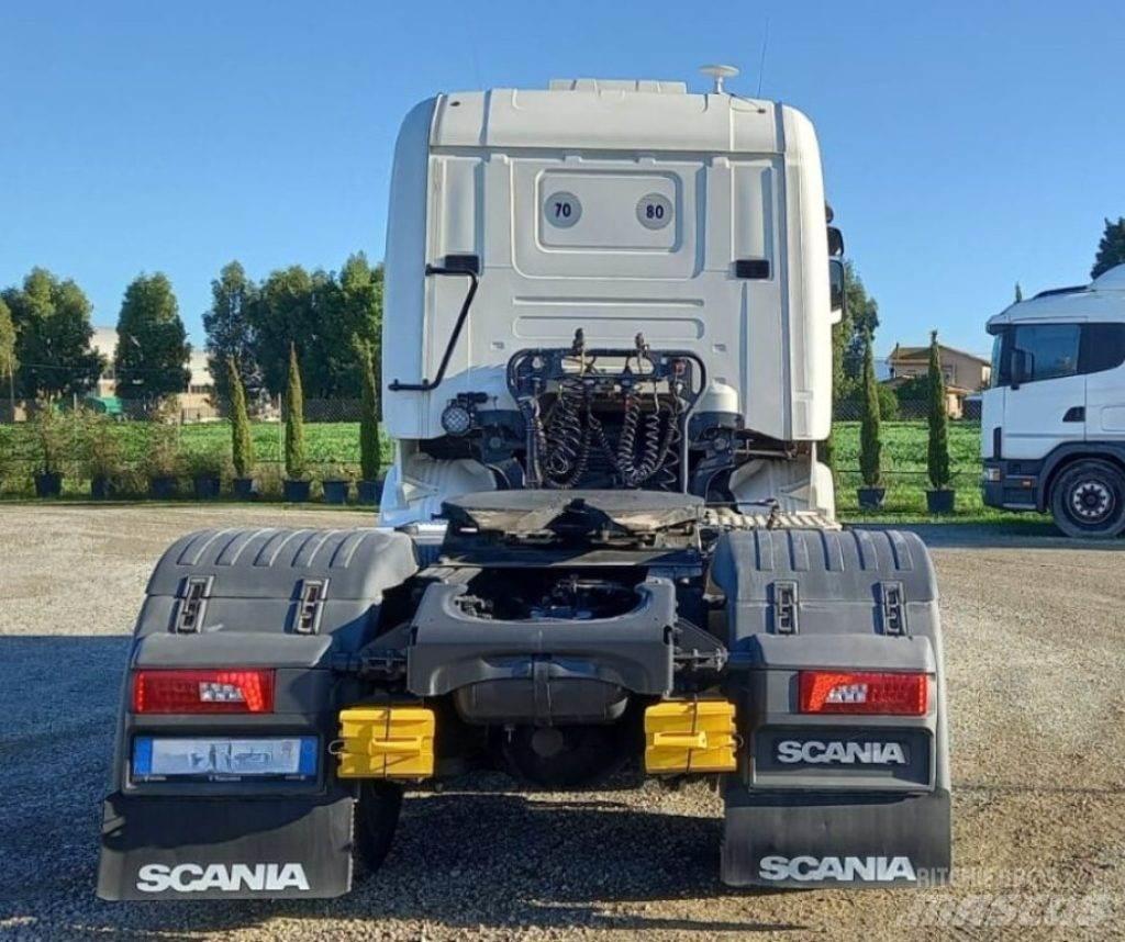 Scania R450 Conventional Trucks / Tractor Trucks