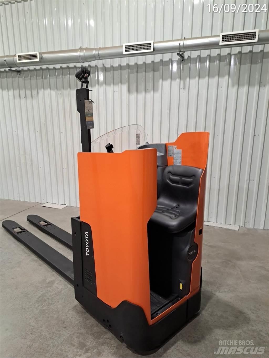 BT LSI200 Pallet Truck