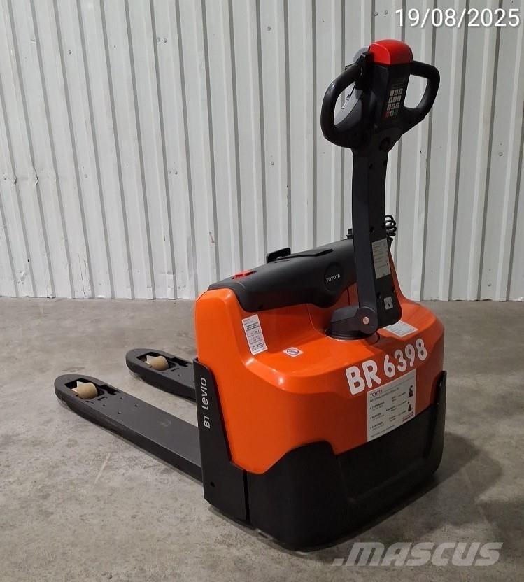 BT LWI160 LI-ION Pallet Truck