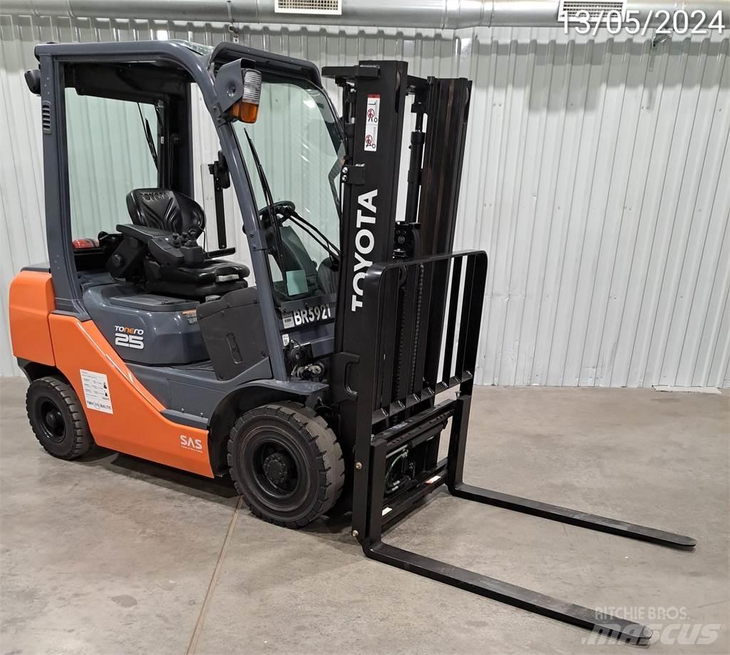 Toyota 52-8FDF25 Diesel Forklifts