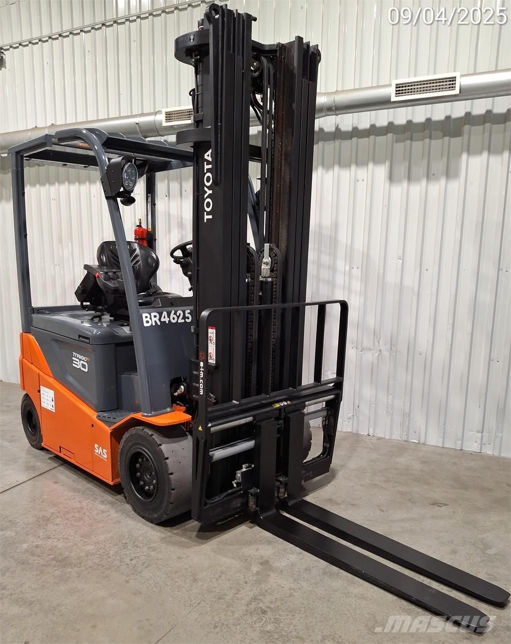 Toyota 8FBMKT30 Electric Forklifts
