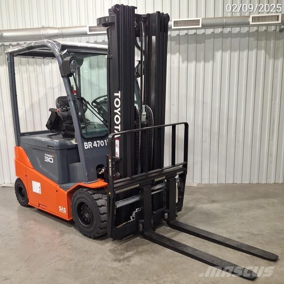 Toyota 8FBMKT30 Electric Forklifts