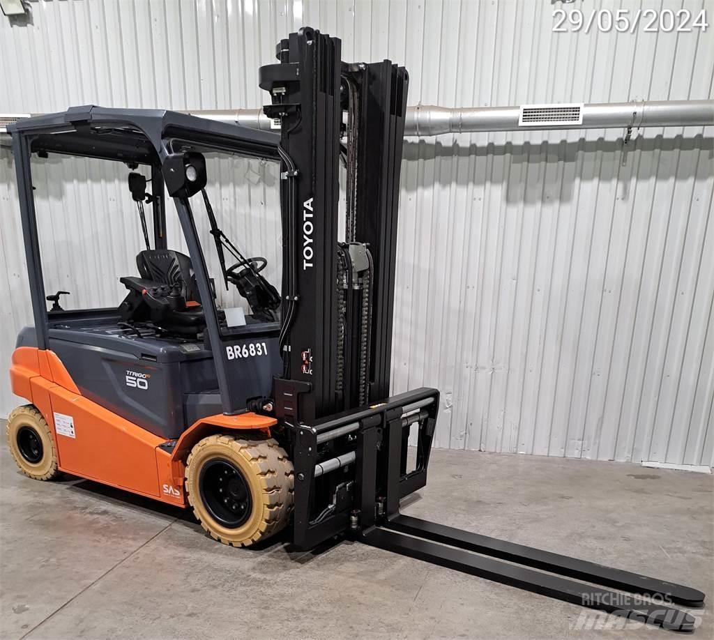 Toyota 8FBMT50 Electric Forklifts