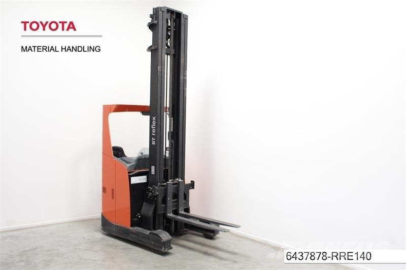 BT RRE140 Reach trucks