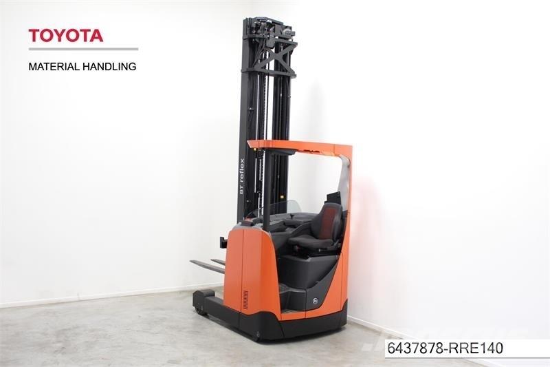 BT RRE140 Reach trucks