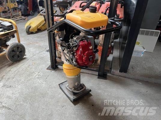  ENARCO PH60H Plate Compactors