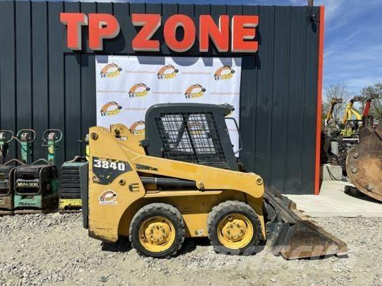 Gehl 3840 Mini Loader