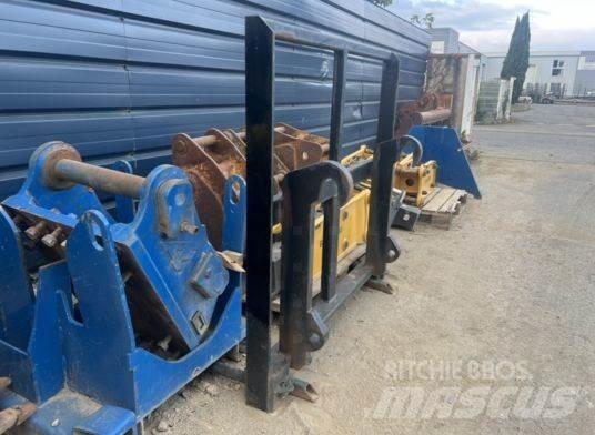 Merlo Pique botte Telescopic Handlers