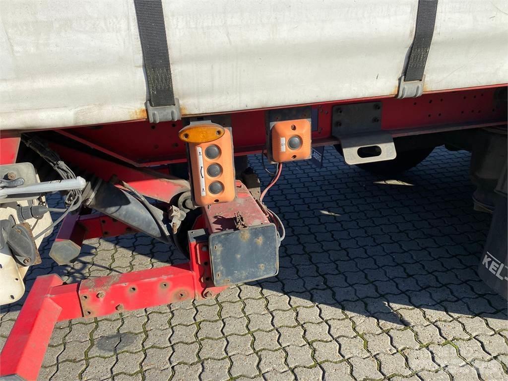 Kel-Berg M. lift Curtain  trailers