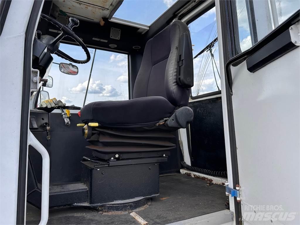 Mafi  Conventional Trucks / Tractor Trucks