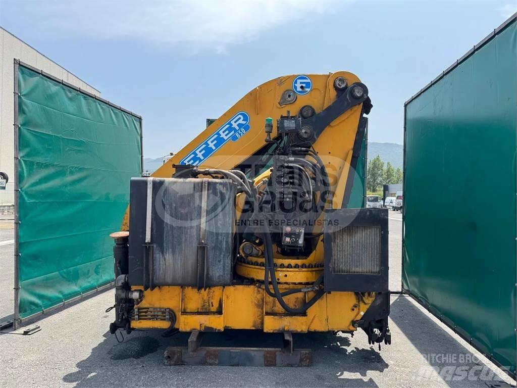 Effer 850 8S Knuckleboom cranes