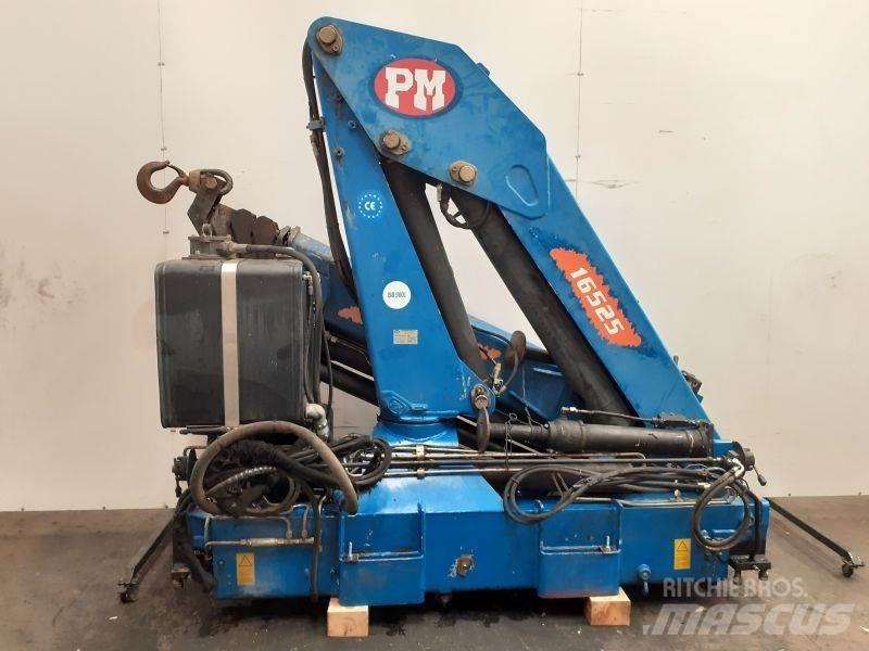 PM 16 Knuckleboom cranes