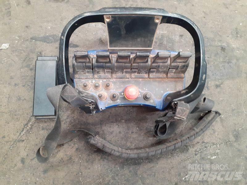 PM 16 Knuckleboom cranes