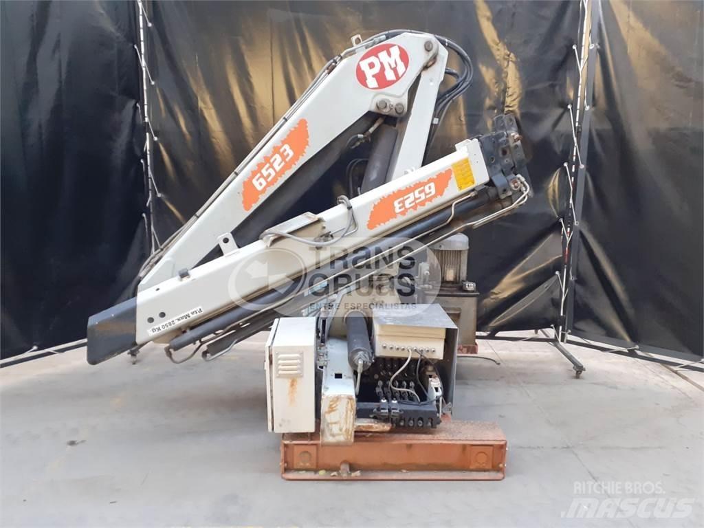 PM 6 Knuckleboom cranes