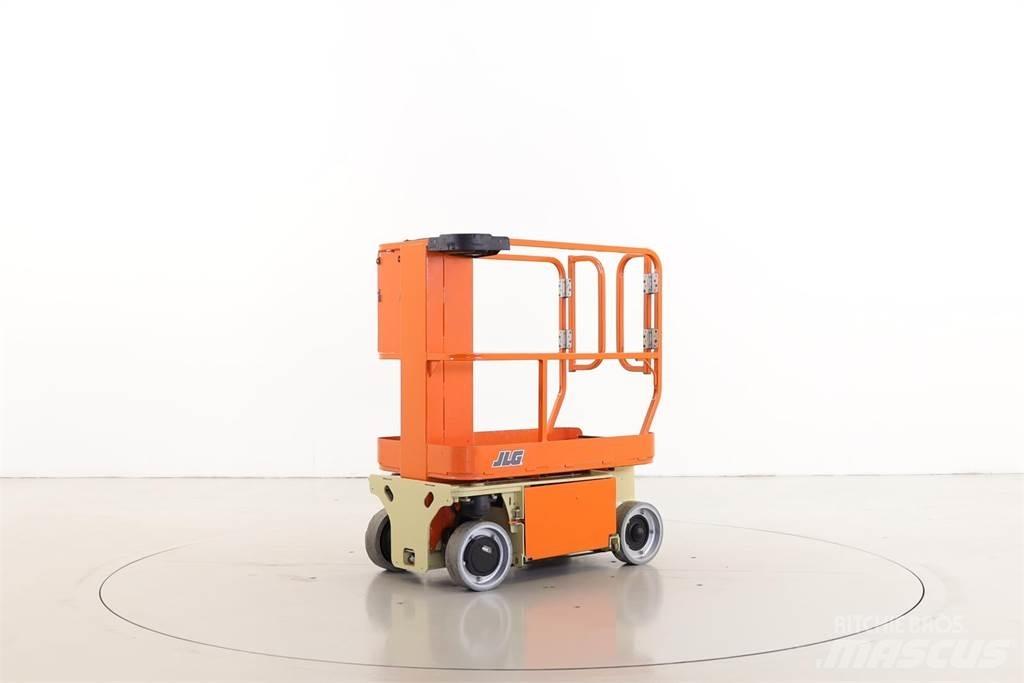 JLG 1230ES Vertical mast lifts