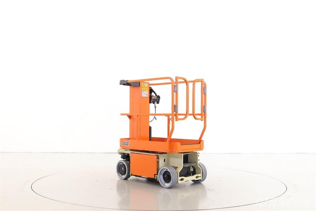 JLG 1230ES Vertical mast lifts