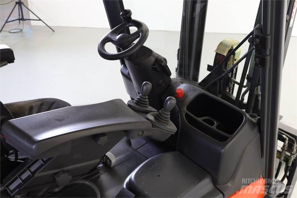 Linde E16L-01 Electric Forklifts