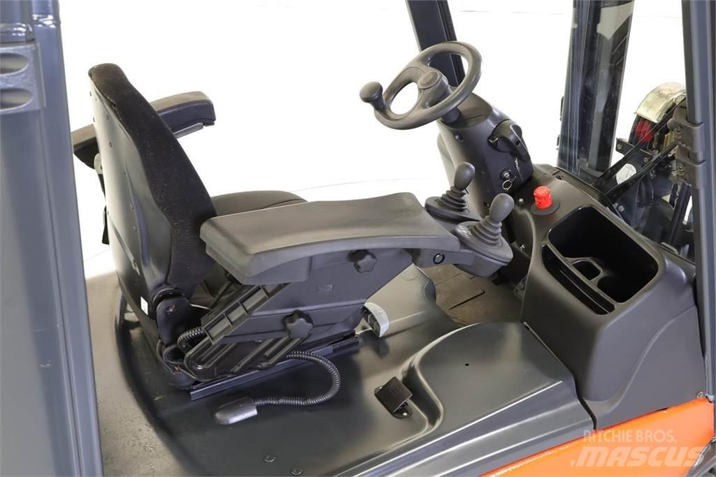 Linde E16L-01 Electric Forklifts