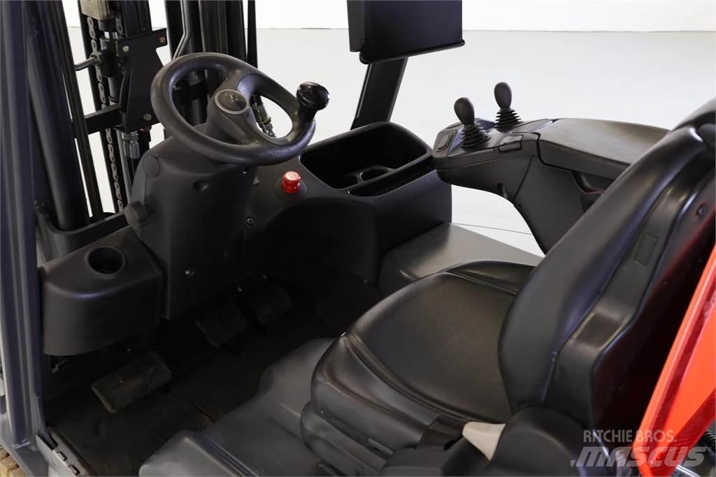Linde E16P-02 Electric Forklifts