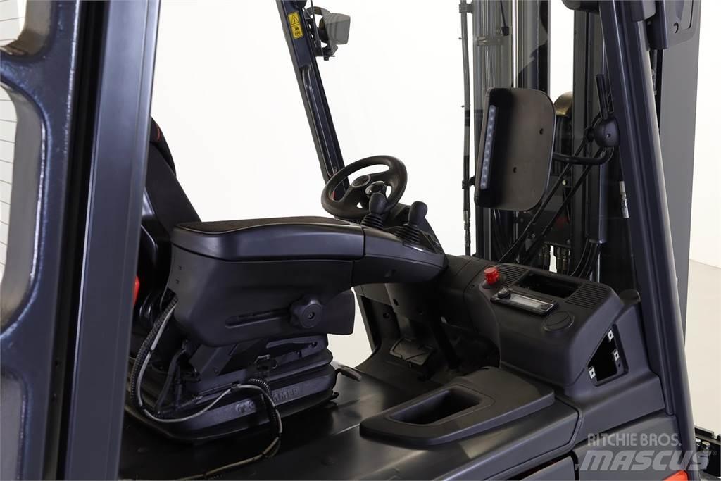 Linde E40-600 Electric Forklifts