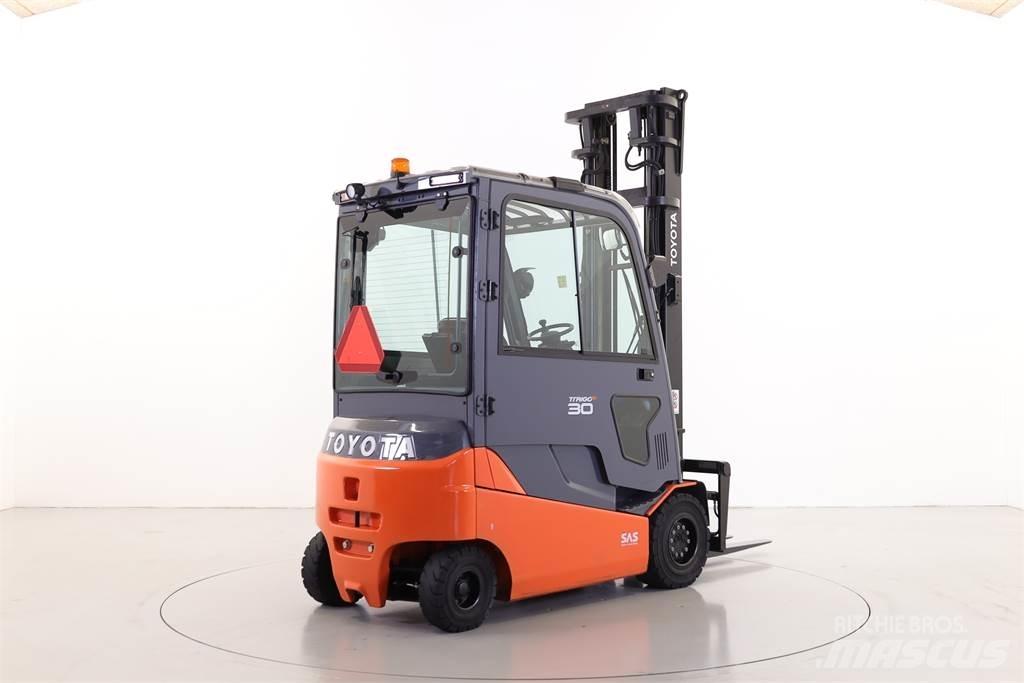 Toyota 8FBMT30 Electric Forklifts