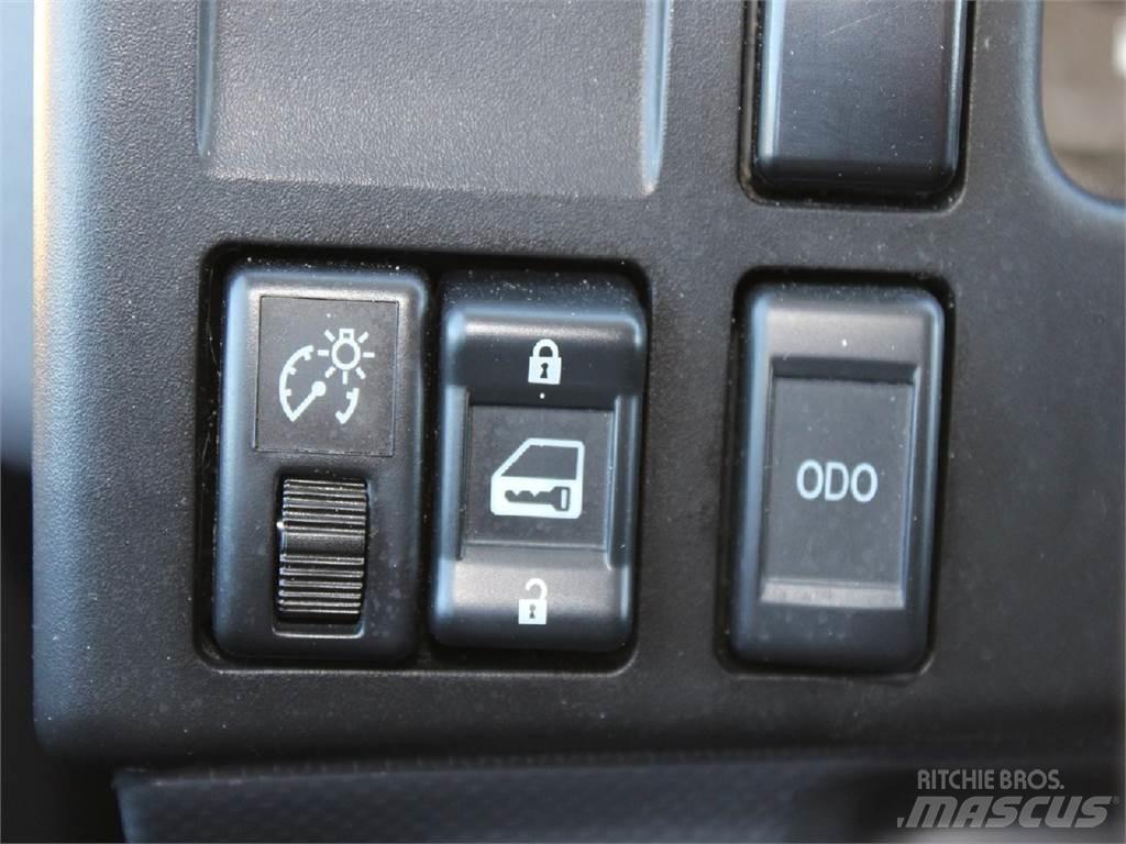 Isuzu NRR Dump Trucks