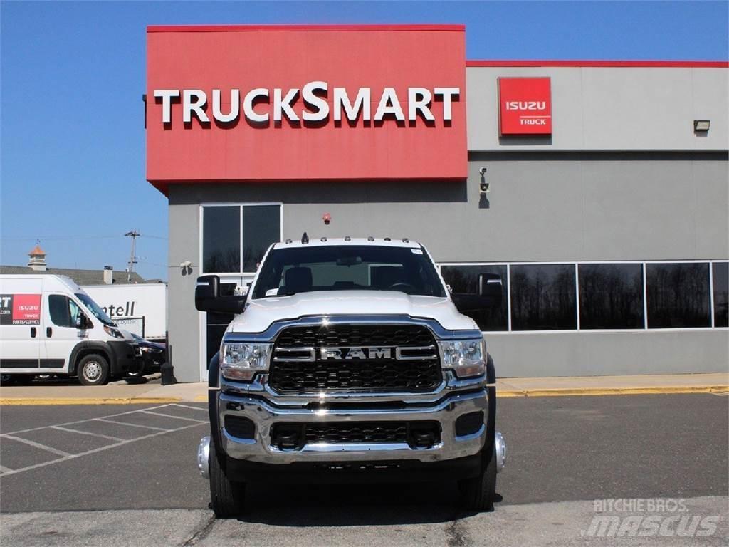 RAM 5500 Work Trucks / Municipal