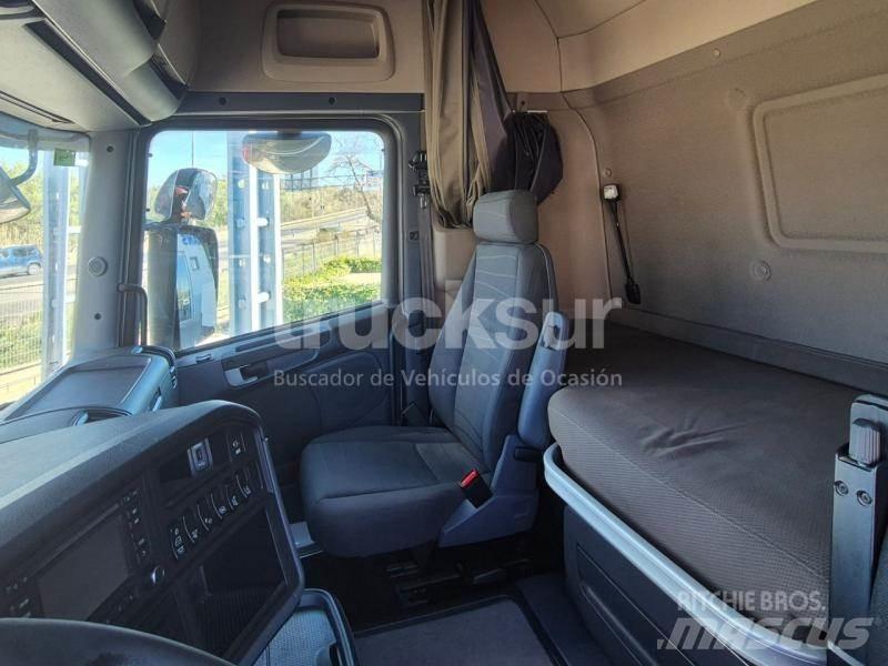 Scania R450 Conventional Trucks / Tractor Trucks