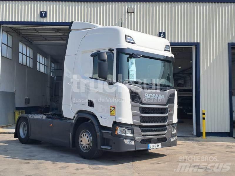 Scania R460 Conventional Trucks / Tractor Trucks